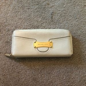 Authentic MK wallet
